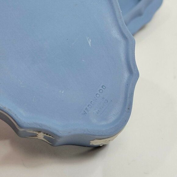 Vintage Wedgwood Jasperware Lidded Trinket Box Cameo Blue Cherubs Chariot - Picture 10 of 11